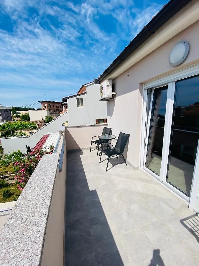 Apartman Elli Apartment Pula 0*,  Croatia